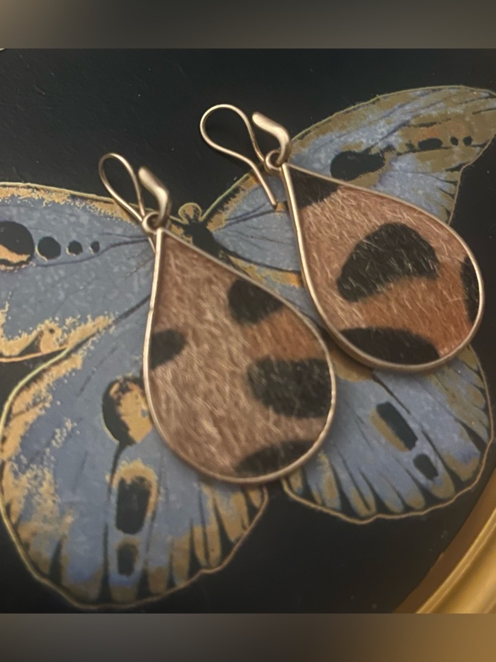Leopard Print Teardrop Leather Earrings - Brown